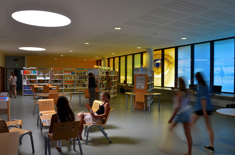 VeV / ec&uk / CDI intérieur /1% artistique collège François Mitterrand, Simiane, Marseille / 2013