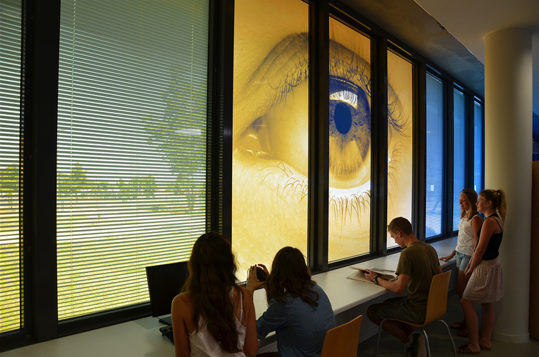 VeV / ec&uk / CDI intérieur /1% artistique collège François Mitterrand, Simiane, Marseille / 2013